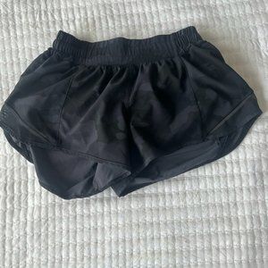 Lululemon Hotty Hot shorts